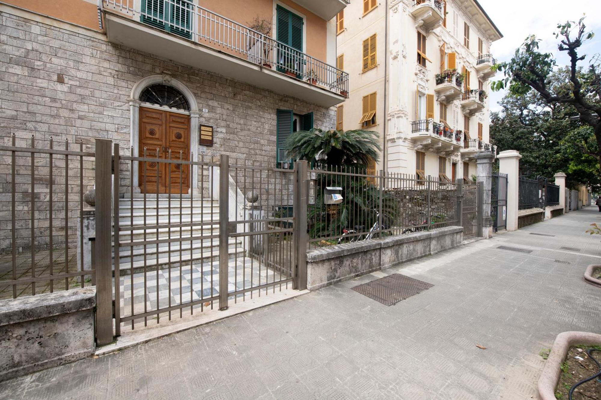 243B - Appartamento Mignon - Sara Home Chiavari, 200Metri Dal Mare Buitenkant foto