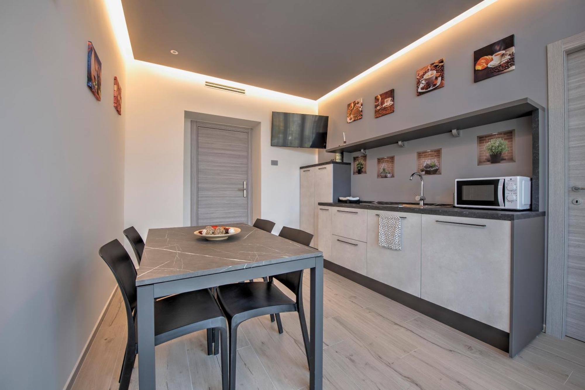 243B - Appartamento Mignon - Sara Home Chiavari, 200Metri Dal Mare Buitenkant foto